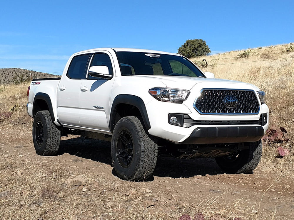Toyota Tacoma 6 luge 2.5" Front and 1.5" Rear Blocks Lift Kit 2005-2023