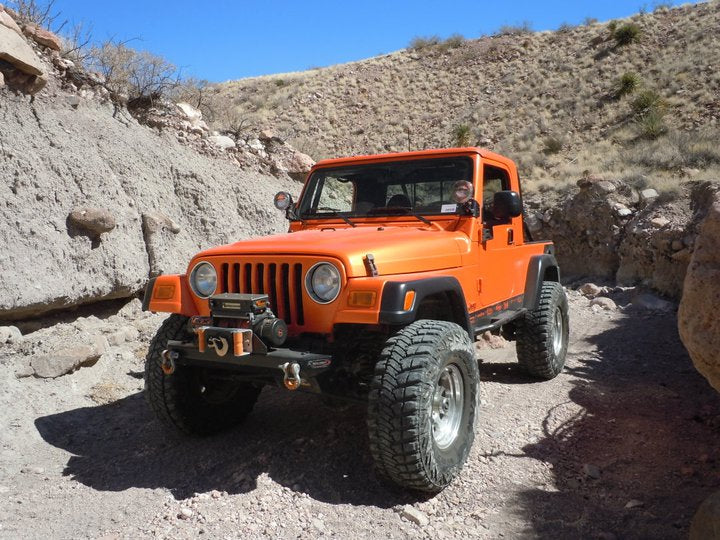 Jeep Wrangler TJ 3" Front and Rear Suspension Lift Kit (Includes Progressive Helix Coil Spacers/ Screw in Bump Stops/ Track bar brackets.
